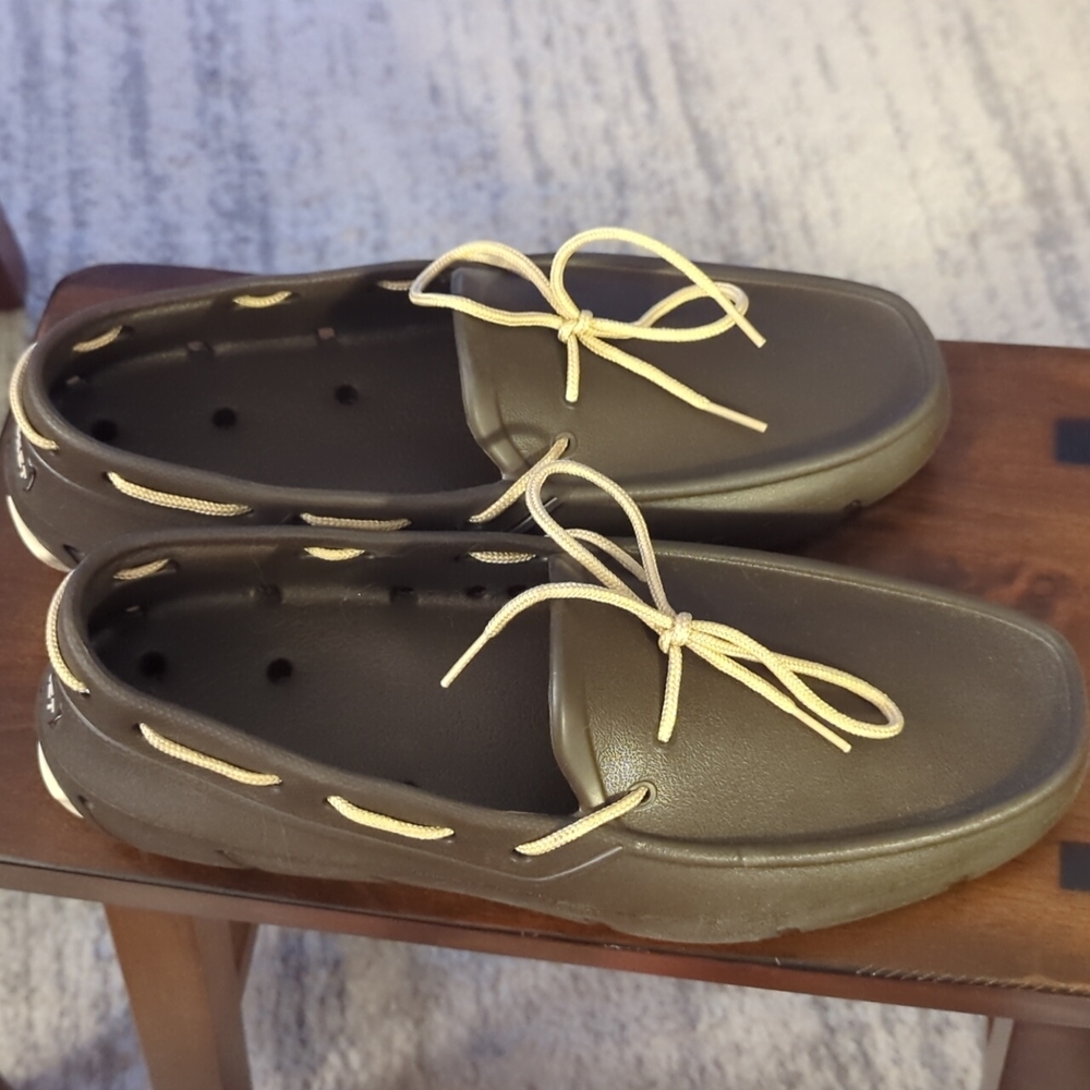 tucket madevin USA boat shoes brown size 11